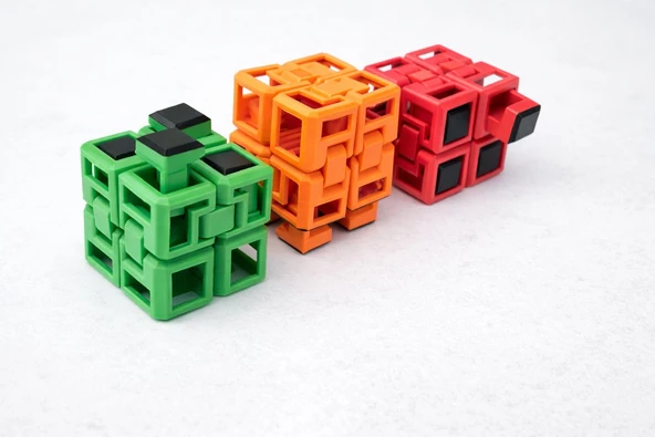 3D Baskı Infinity Cube – Katlanabilir Zeka Oyuncağı – Stres Giderici Masa Oyuncağı ürün görseli 1