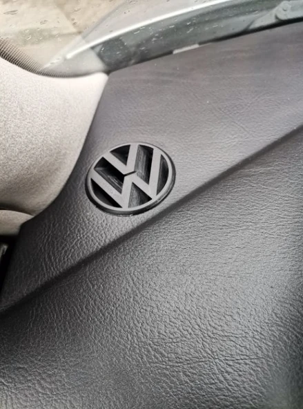 VW GOLF IV Uyumlu Torpido Logo – Araç İçi Dekoratif VW Amblem ürün görseli 1