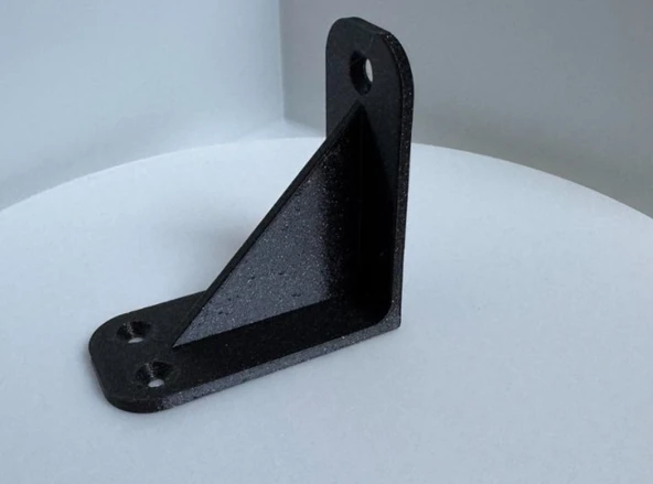 Yüksek Dayanımlı L-Destek Braketi – 3D Baskı Güçlendirilmiş Raf Tutucu ürün görseli 1