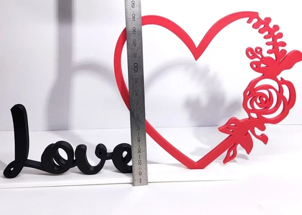 Love Tasarımlı Kalp ve Gül Detaylı Fotoğraf Standı - Kişiye Özel Romantik Hediyelik Çerçeve ürün görseli 1