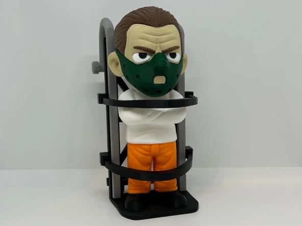 Hannibal Lecter Figürü - 3D Yazıcı Tasarım Kuzuların Sessizliği Biblosu - Maskeli Hannibal Heykelcik ürün görseli 1