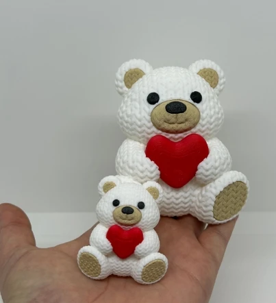 Örgü Görünümlü Kalpli Ayıcık Figürü - 3D Yazıcı Amigurumi Stili Sevgiliye Hediye ürün görseli 1