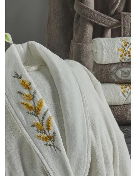Dantela Premium Daisy 6 Parça Pamuk Aile Bornoz Seti-Krem Bej ürün görseli 1