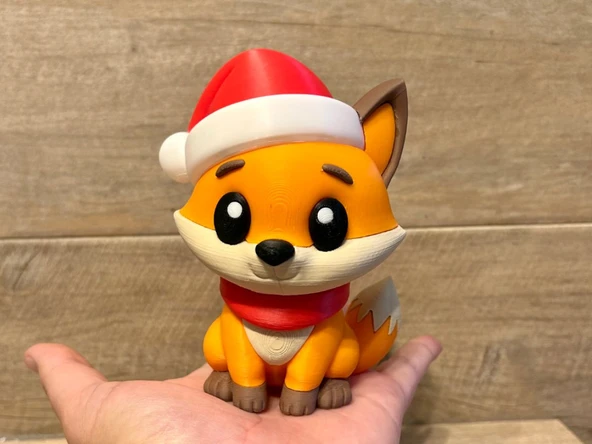 Noel Baba Şapkalı Sevimli Tilki Figürü - 3D Yazıcı Özel Tasarım Yılbaşı Hediyesi ürün görseli 1