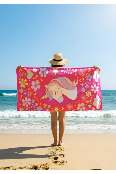 Pembe Unicorn Desenli Çocuk Plaj Havlusu – Masalsı Renkli Yaz Teması ürün görseli 1