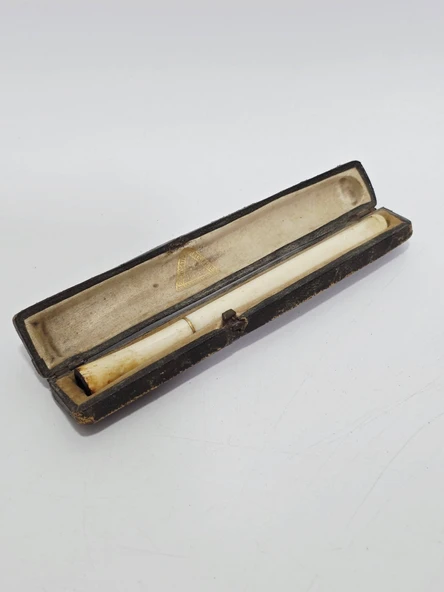 Antika Kemik Sigara Ağızlığı 11,5cm 8,10 Gram 062 ürün görseli 1