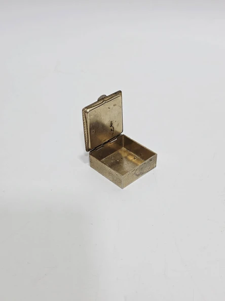 Antika Fransız Minyatür Kutu 4,1x3,9cm 111 ürün görseli 1