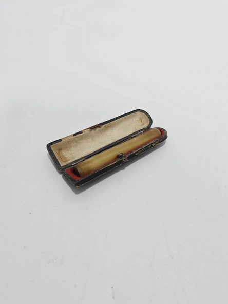 Antika Kehribar Sigara Ağızlığı  7,5cm 6,80 Gram 001 ürün görseli 1