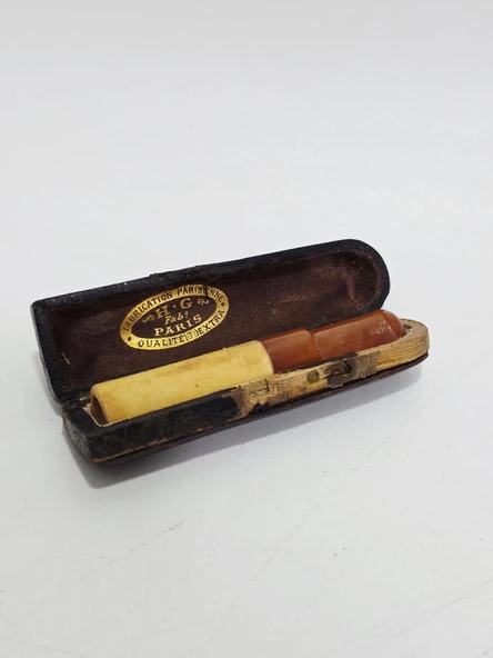Antika Kehribar Sigara Ağızlığı 6,5cm 4,20 Gram 068 ürün görseli 1