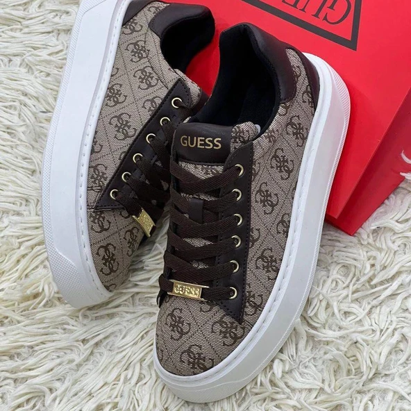 Guess Bej Kadın Spor Ayakkabı ürün görseli 1