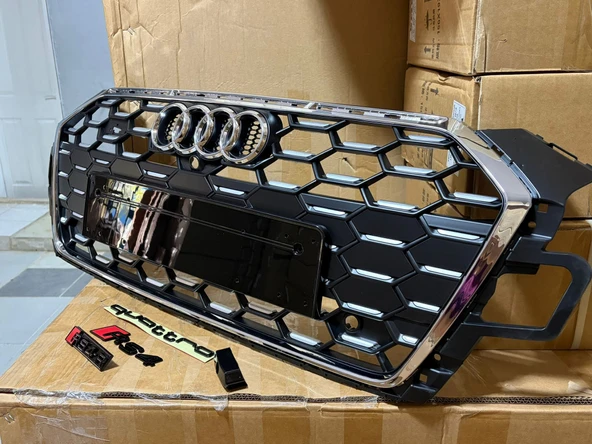 Audi A4 Rs4 Ön Panjur Krom Çerçeve b9,5 2020+ Sonrası Uyumlu ürün görseli 1