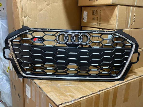 Hdmtuning Audi A4 Rs4 Ön Panjur Krom Çerçeve b9,5 2020+ Sonrası Uyumlu ürün görseli 1