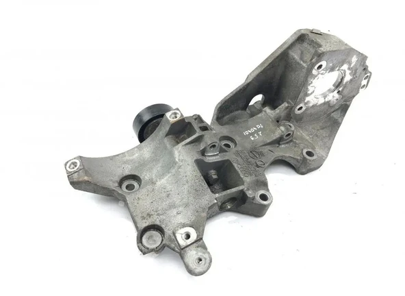 ALTERNATÖR BRAKETİ CAY 1.6 TDI ürün görseli 1