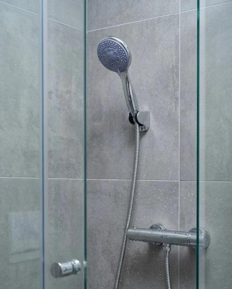 4 Modlu El Duşu Başlığı Spiral Hortumlu Duş Seti Banyo Aksesuarı ürün görseli 1