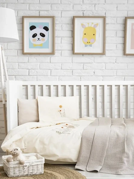 Little Sheep Nakışlı Bebek Nevresim Seti, %100 Pamuk Kumaş, Organik Pamuk Örtlülü Bebek Nevresimi ürün görseli 1