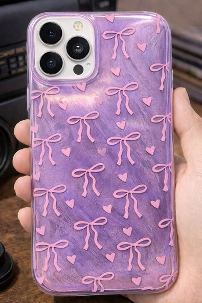 Coverzone İPhone 16 Pro İle Uyumlu Hologramlı Kurdele Desenli Sert Şık Telefon Kılıfı Pembe İdb-264 ürün görseli 1