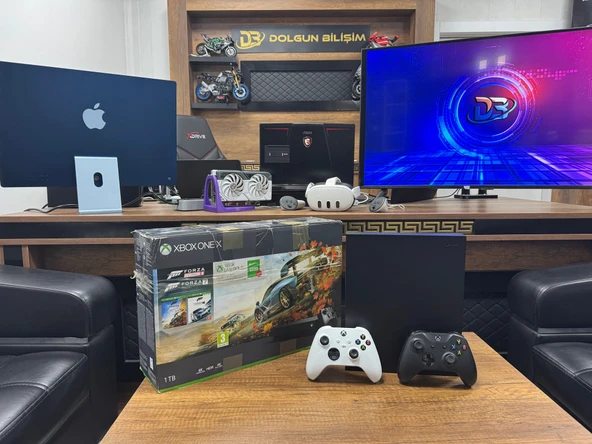Microsoft Xbox One X Çift Kol Oyun Konsolu (İKİNCİ EL) ürün görseli 1