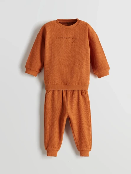 LCW baby Turuncu Bisiklet Yaka Erkek Bebek Sweatshirt ve Eşofman Alt 2'li ürün görseli 1