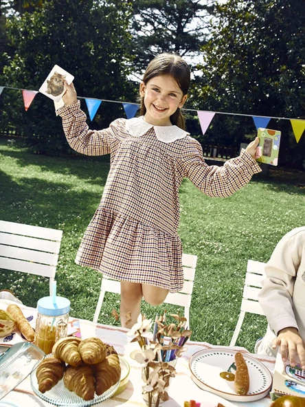 LCW Kids Turuncu Kız Bebek Oyun Saatlerine Uygun Rahat Elbise ürün görseli 1