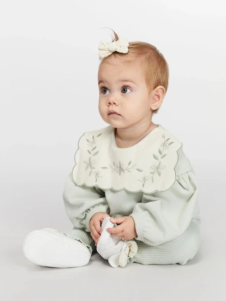 LCW baby Gri Bisiklet Yaka Kız Bebek Sweatshirt ve Tayt 2'li ürün görseli 1