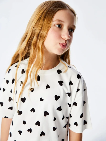 LCW Kids Ekru Bisiklet Yaka Kız Çocuk Şortlu Pijama Takımı ürün görseli 1