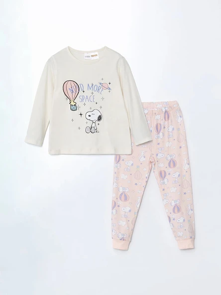 LCW Kids Ekru Bisiklet Yaka Snoopy Baskılı Kız Çocuk Pijama Takımı ürün görseli 1