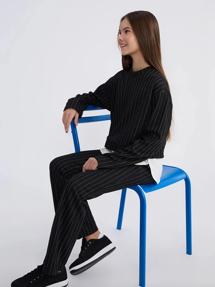 LCW Kids Siyah Bisiklet Yaka Kız Çocuk Sweatshirt ve Pantolon ürün görseli 1