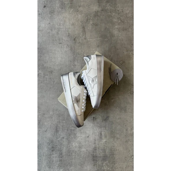 Golden Goose Unisex White Silve ürün görseli 1