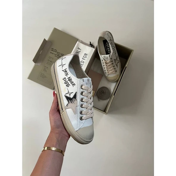 Golden Goose Skechs ürün görseli 1