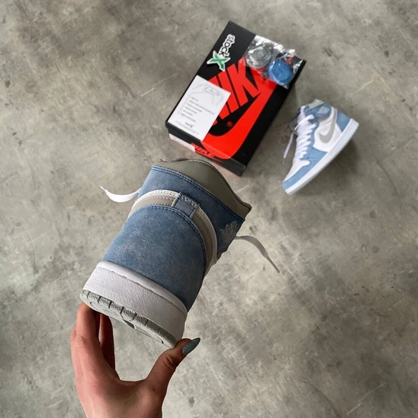 Nike Air Jordan 1 Retro High OG Hyper Royal - Resim 4