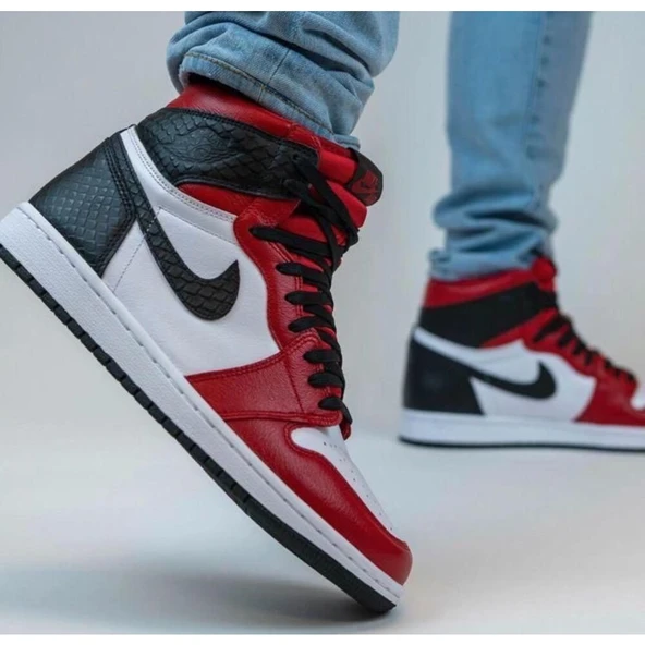 Nike Air Jordan 1 Red ürün görseli 1