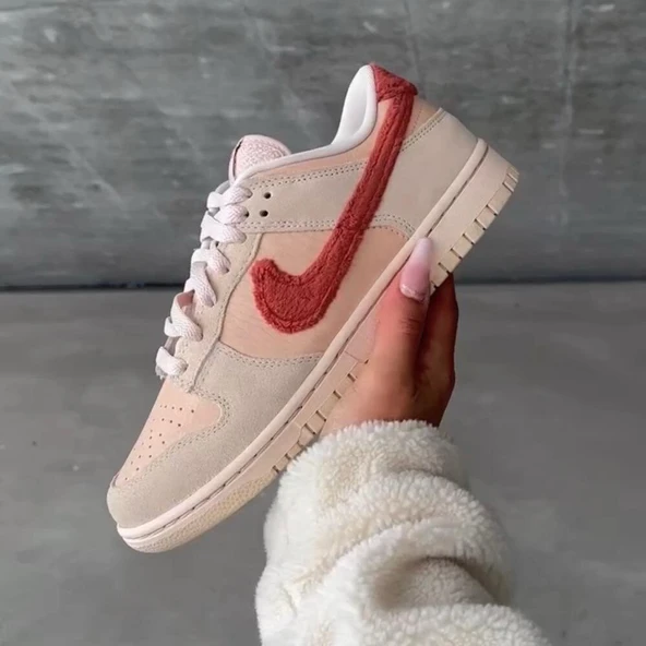 Nike Dunk Low ürün görseli 1