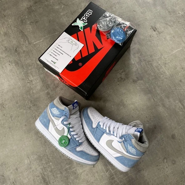 Nike Air Jordan 1 Retro High OG Hyper Royal ürün görseli 1