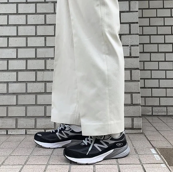 New Balance 990 V6 Black - Resim 3