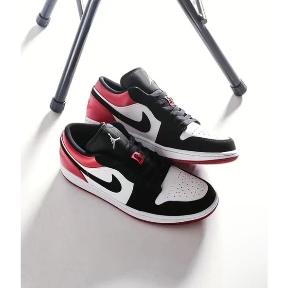 Nike Jordan Low Red ürün görseli 1