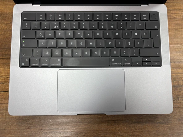 PTTAVM: Apple MacBook Pro M3 16GB RAM 512GB SSD 14” Z1C8000K7 Uzay