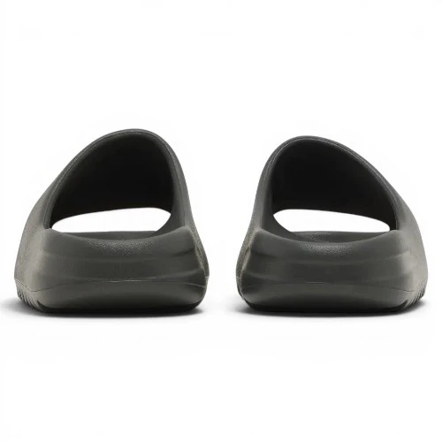 PTTAVM: adidas Yeezy Slides Dark Onyx