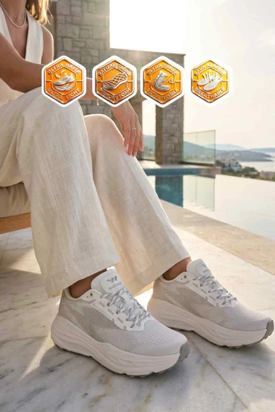 Beyaz Gümüş Fileli Hafızalı Taban Unisex Spor Ayakkabı ürün görseli 1