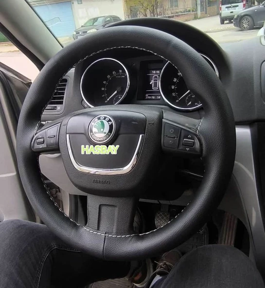 DİKİŞLİ DİREKSİYON KILIFI SİYAH DERİ GRİ DİKİŞLİ SKODA OCTAVİA SUPER  B İCİN ürün görseli 1