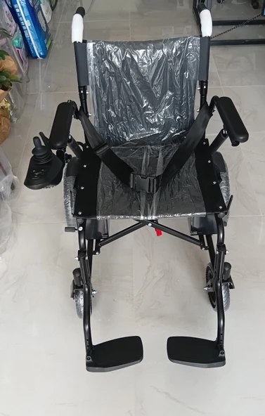 FH 105 Katlanabilir Ekonomik Akülü Tekerlekli Sandalye  120 kg Kapasiteli ve Çelik Gövdeli ürün görseli 1