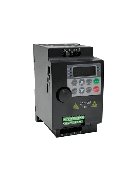 Suswe SU300-1R5G2 Frekans Konvertörü (VFD) 1,5kW ürün görseli 1