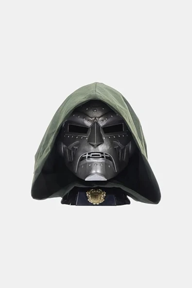 HASBRO Marvel Legends Doctor Doom Roleplay Kask - Resim 3