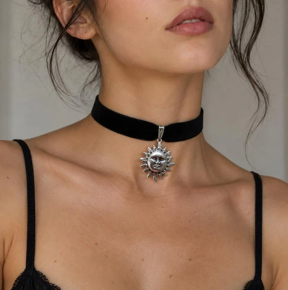 Mat Gümüş Kaplama Güneş Kadın Choker ürün görseli 1