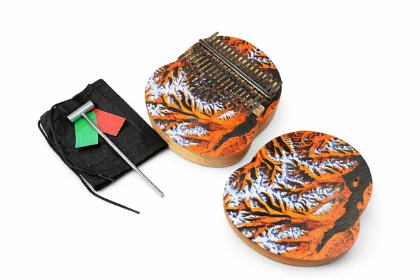Karin KAL17LEO 17 Tuşlu Leo (Aslan) Desenli Kalimba | Vahşi Doğa Temalı Tasarım, Berrak Tonlar, Ergonomik Gövde ürün görseli 1