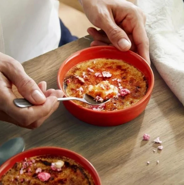Emile Henry Fırın Kabı Yuvarlak Creme Brulee Kırmızı-Burgundy ürün görseli 1