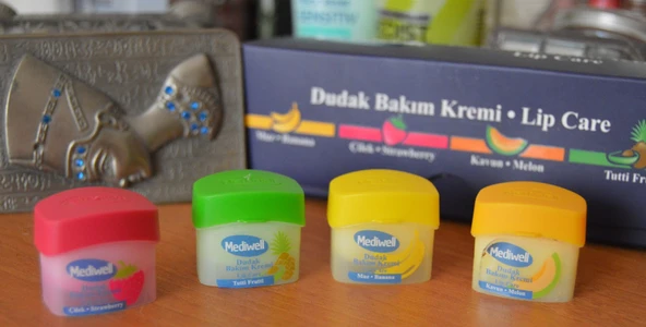 Mediwell Dudak Bakım Kremi Stant 24'lü - Resim 4