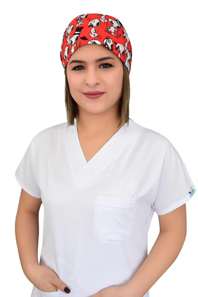 Kırmızı Snoopy Desenli Cerrahi Bone B45 ürün görseli 1