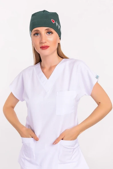 Ördek Başı Yeşili Kalp Ritim İşlemeli Cerrahi Bone ürün görseli 1