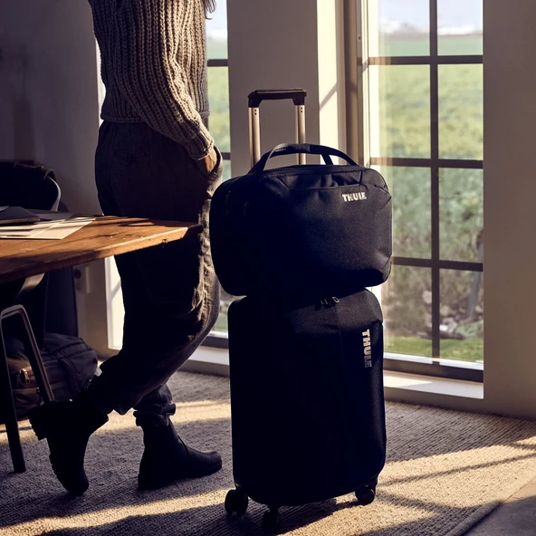 Thule Subterra Spinner 63 cm Kor kırmızısı, 63 - Resim 5