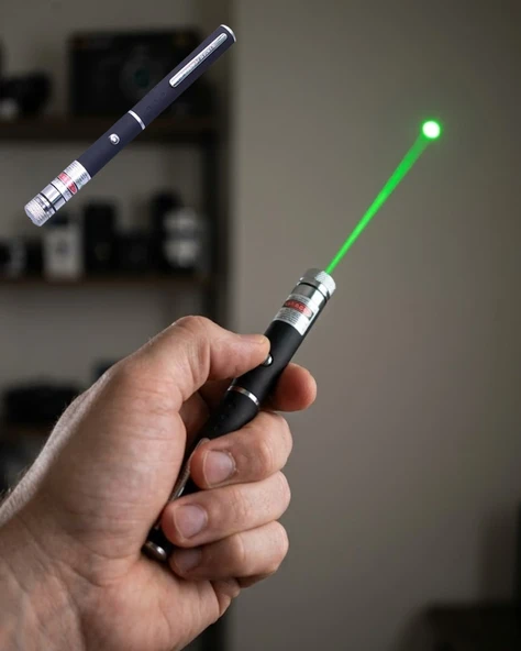 Yeşil Lazer Pointer Güçlü Işın Uzun Menzil Ve Kompakt Tasarım ürün görseli 1